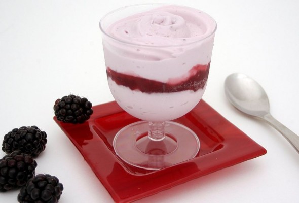 Black berry ice cream gourmet