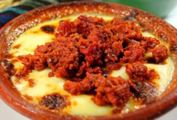 MELTED CHEESE WITH CHORIZO